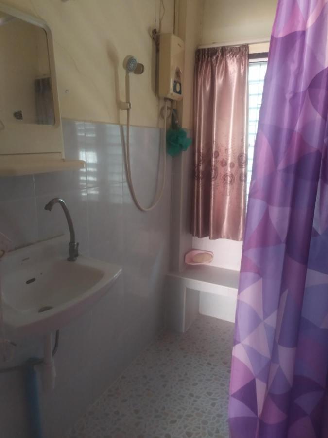 Artem'S Guesthouse Jomtien Beach Exterior foto