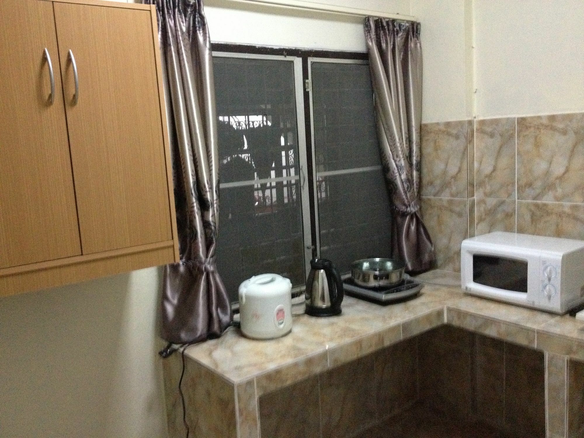 Artem'S Guesthouse Jomtien Beach Exterior foto